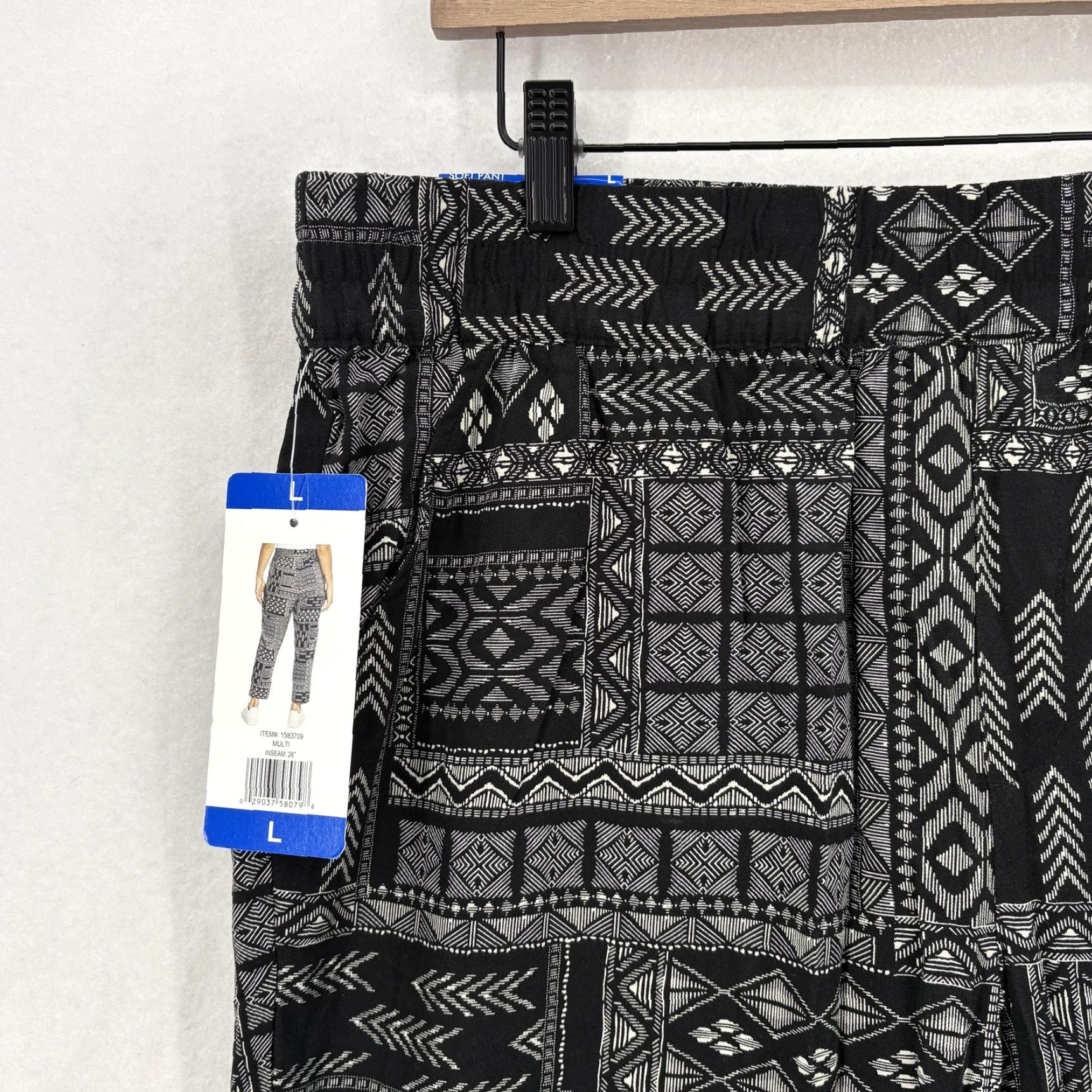 Jessica Simpson Jessica Simpson Pants Womens Large Black Tribal Geometric Pull On Ankle NWT Size 36" / US 14 / IT 50 - 3 Thumbnail