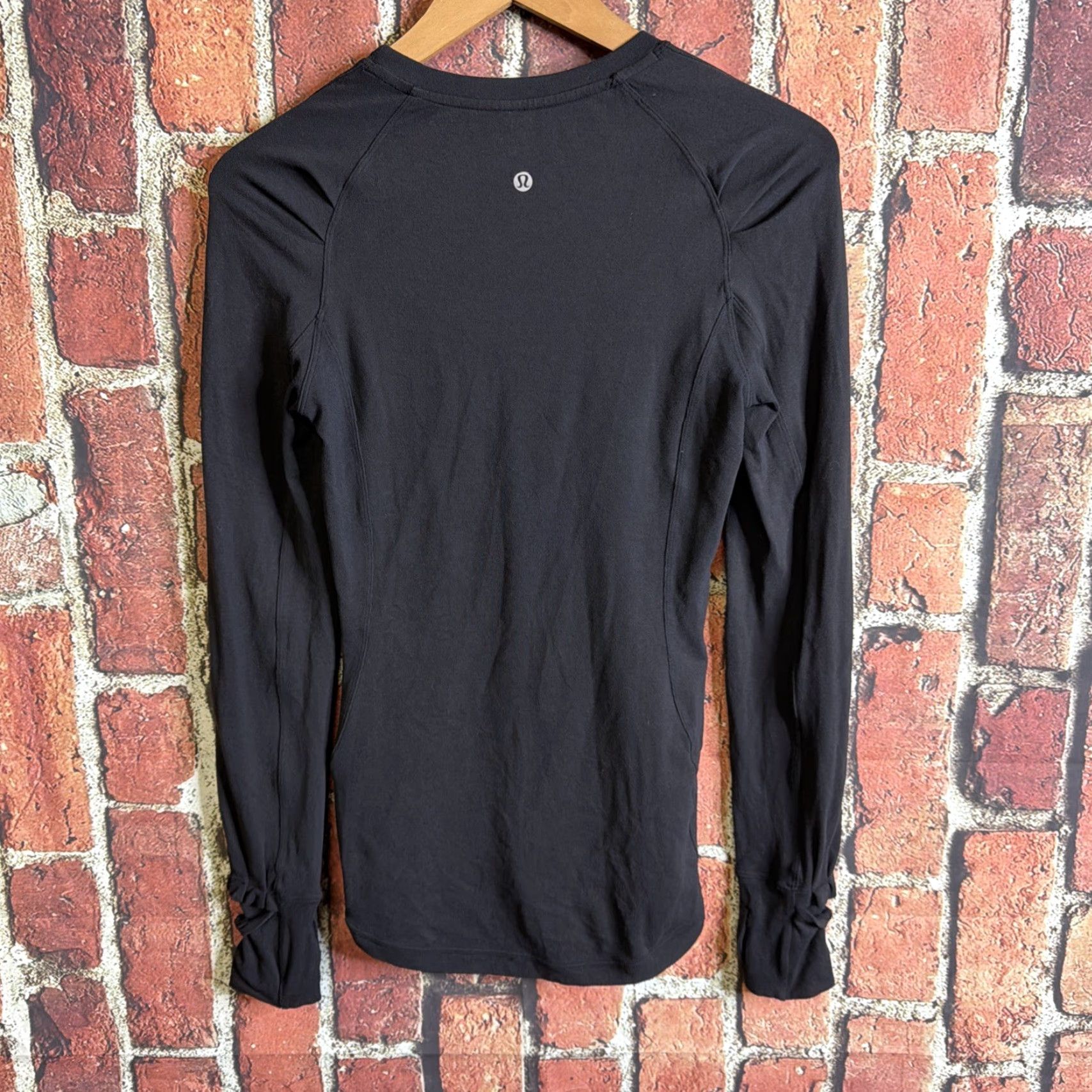 Lululemon Lululemon Women's Extra Mile Black 4 Rulu Running Shirt Top Size S / US 4 / IT 40 - 3 Thumbnail