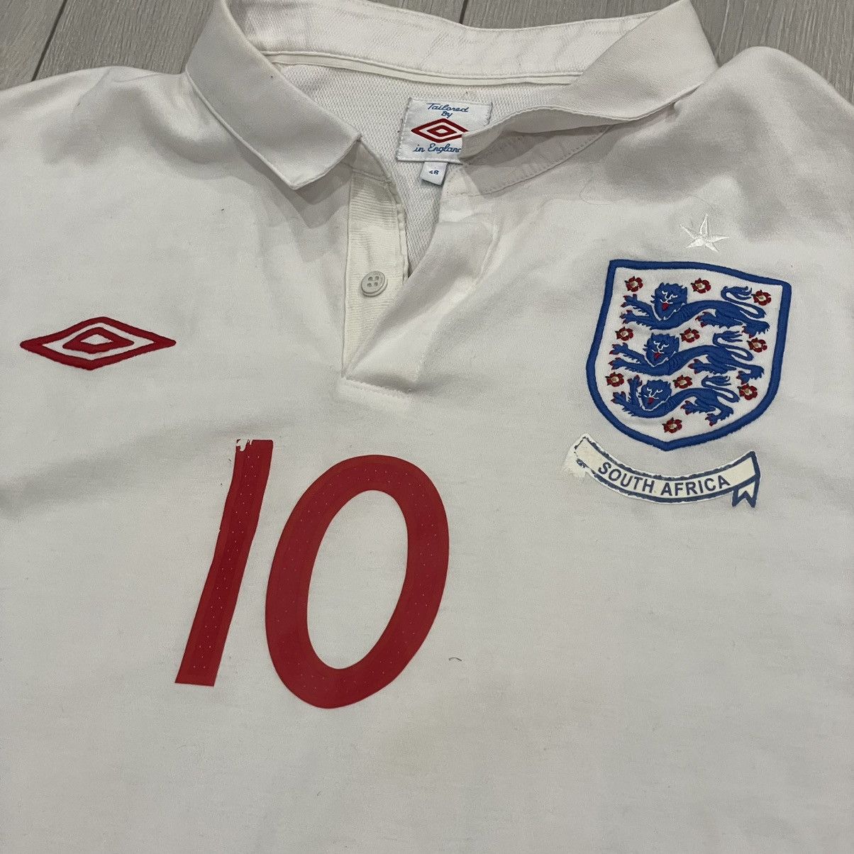 Umbro ROONEY 10 UMBRO tee Shirt Jersey SOUTH AFRICA CUP Size US XL / EU 56 / 4 - 3 Thumbnail
