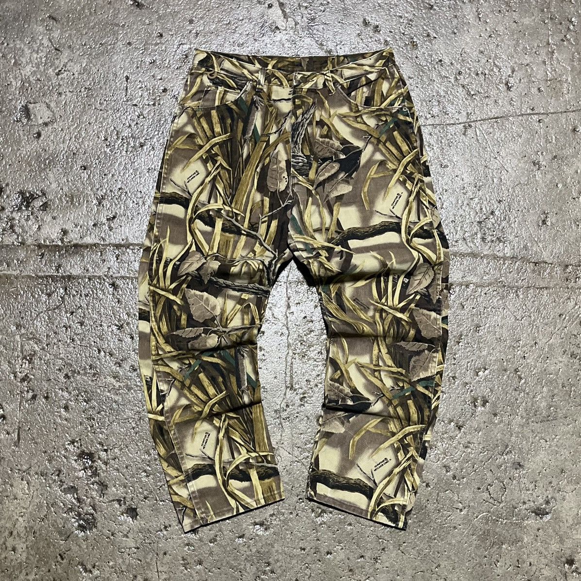 image of Crazy Vintage Carhartt Wrangler Baggy Camo Workwear Jeans, Men's (Size 34)