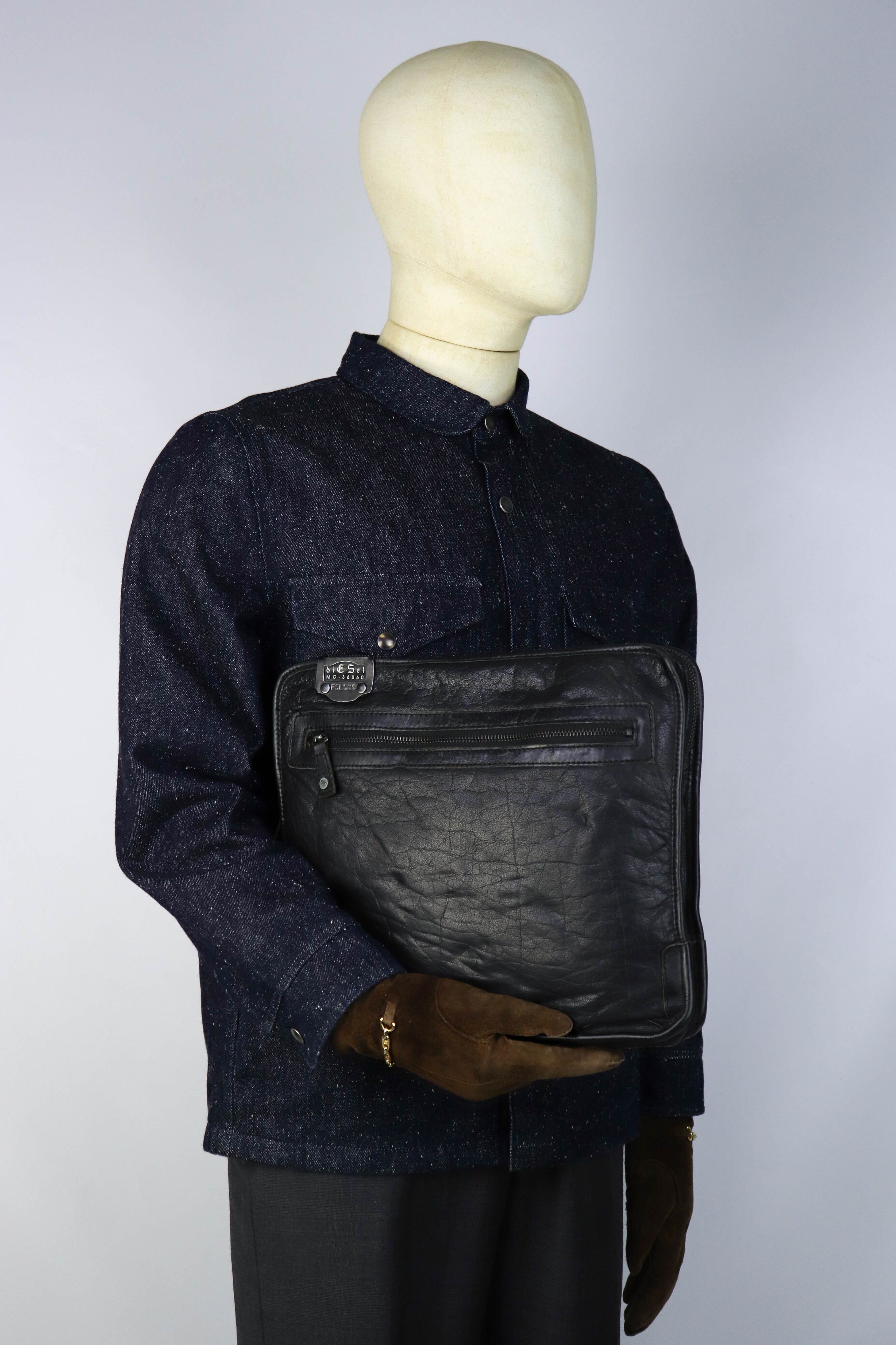 Diesel Vintage DIESEL MO-36060 Leather Clutch Folder Case Bag Size ONE SIZE - 1 Thumbnail