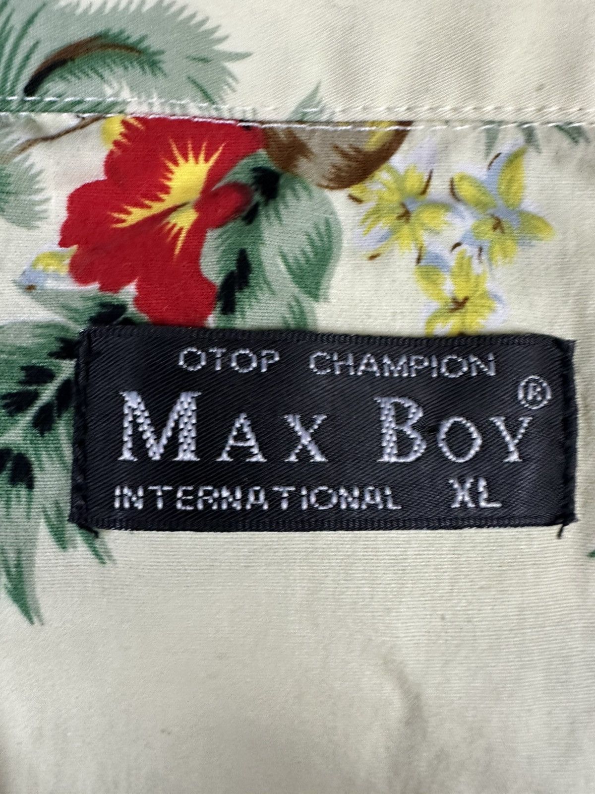 Vintage Vintage Hawaiian Shirt Max Boy Tropical Print Size US XL / EU 56 / 4 - 7 Thumbnail