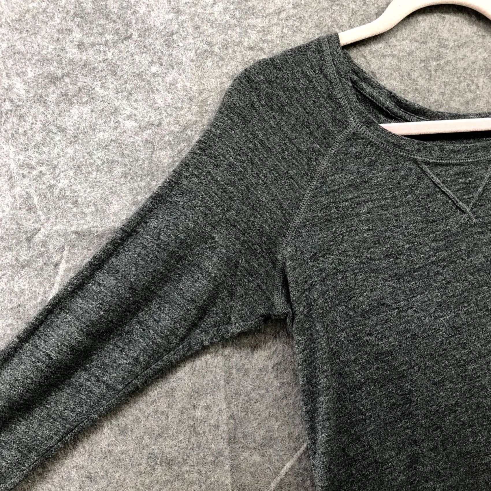 Abercrombie & Fitch VTG Abercrombie & Fitch Sweatshirt Womens XS Gray Lightweight Scoop Neck Pullover Cotton Blend Fleece Regular Fit Size XS / US 0-2 / IT 36-38 - 6 Thumbnail