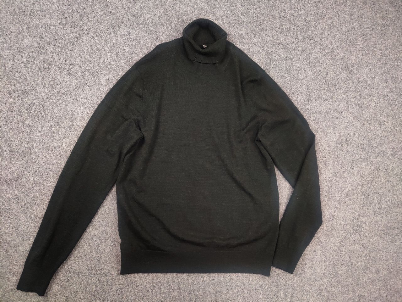 Uniqlo Uniqlo light wool Sweater high turtleneck collar dark green Size US M / EU 48-50 / 2 - 2 Thumbnail