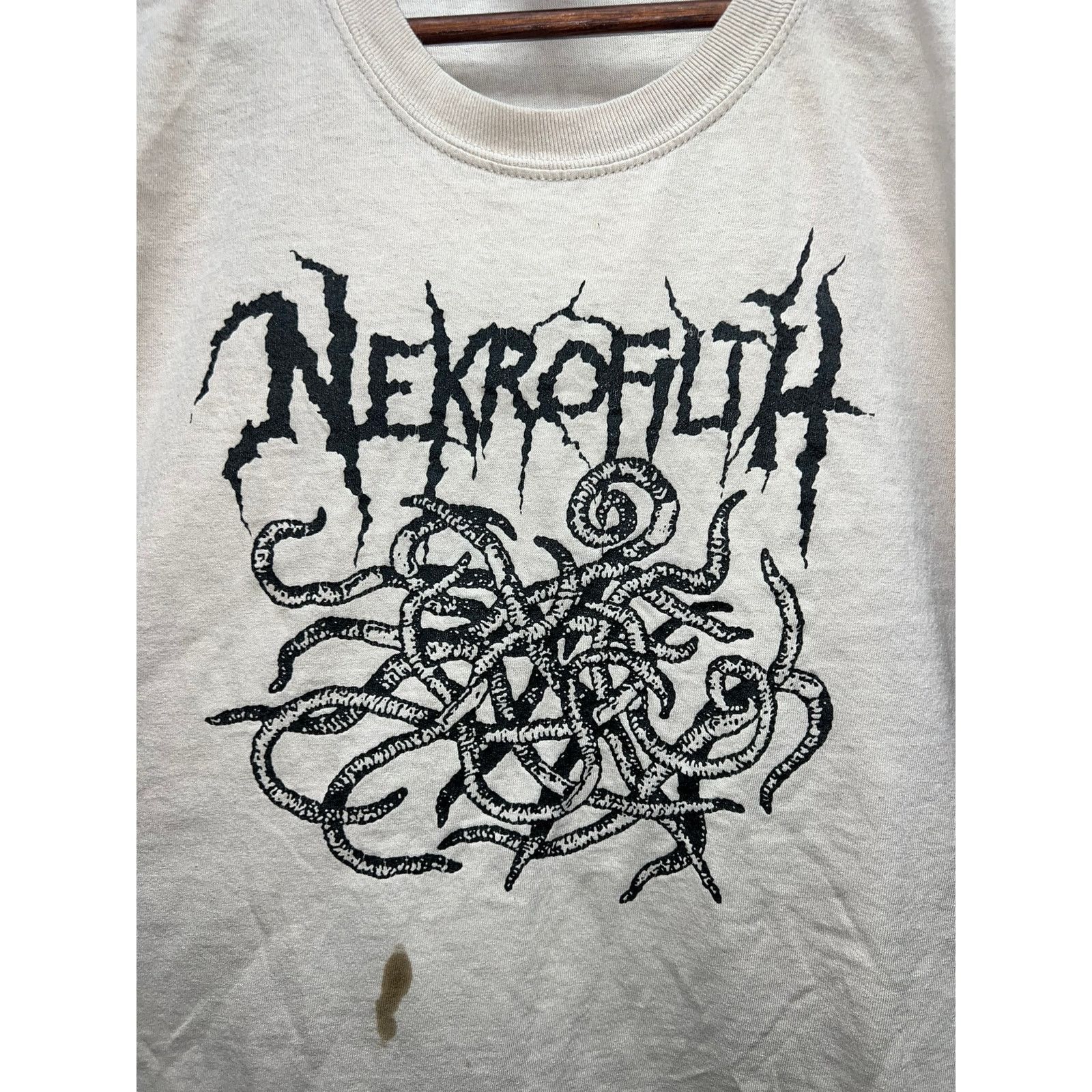 Gildan Nekrofilth Shirt Worm Ritual Design Music Tour Tee XL Stain Size US XL / EU 56 / 4 - 2 Thumbnail