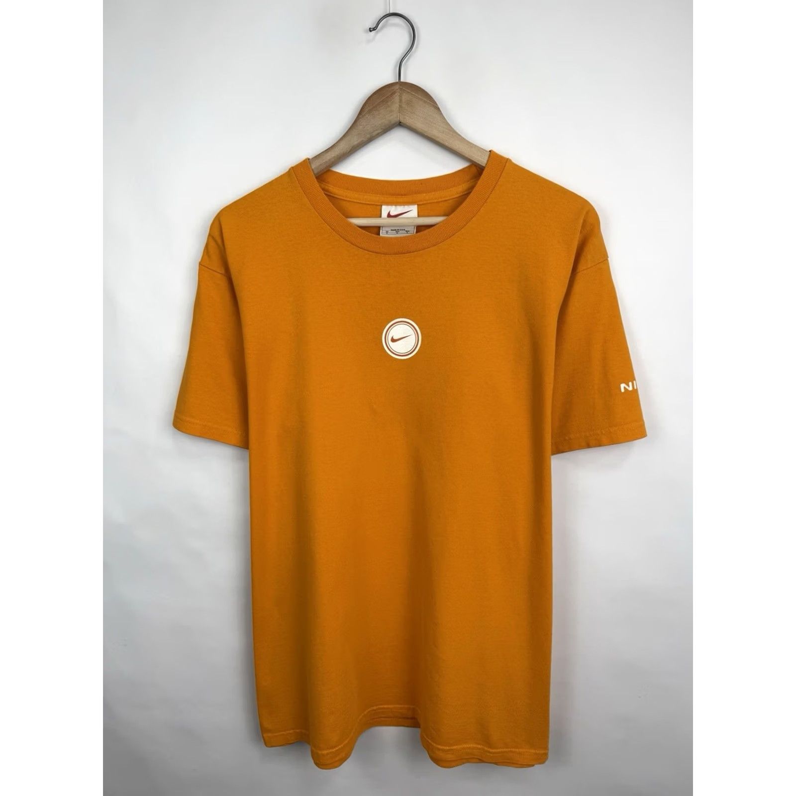 Nike VINTAGE Nike T-Shirt Mens Regular M 90s Made in USA Orange Y2K Retro CAUTION: Rare Size US M / EU 48-50 / 2 - 3 Thumbnail