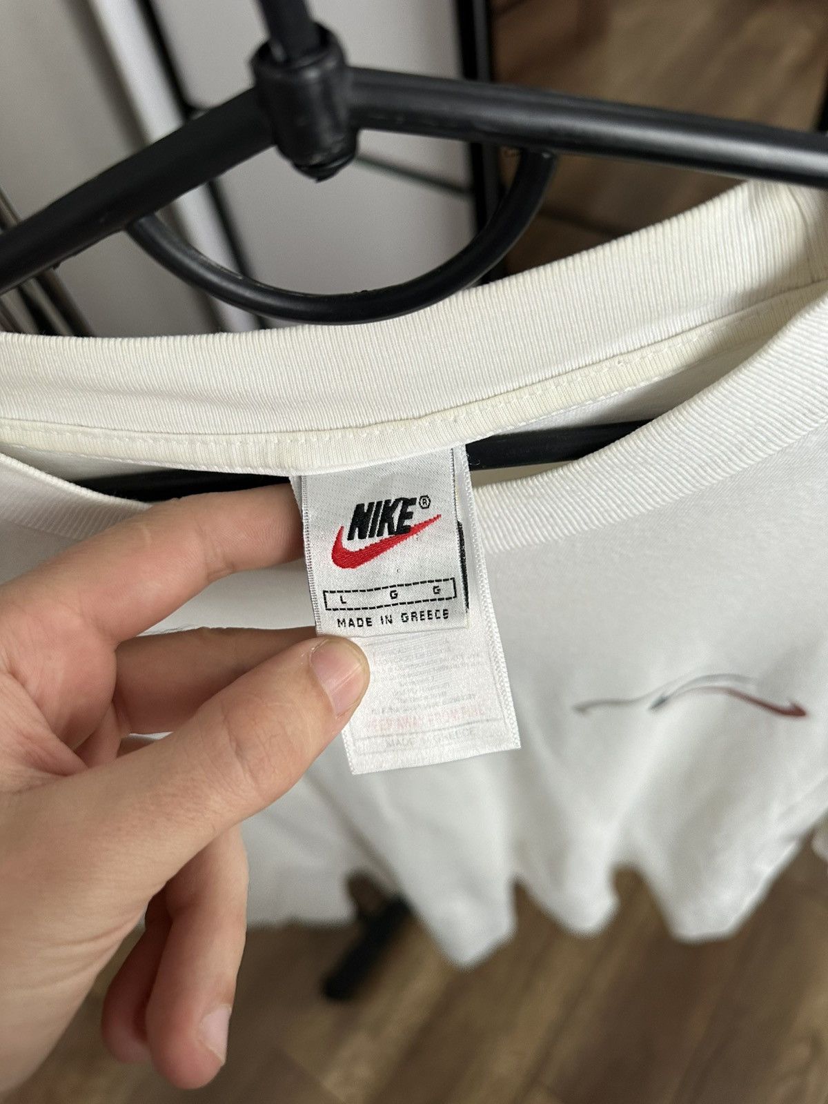 Nike Nike Vintage Big Logo Swoosh T-Shirt Tee 90s Size US L / EU 52-54 / 3 - 9 Thumbnail