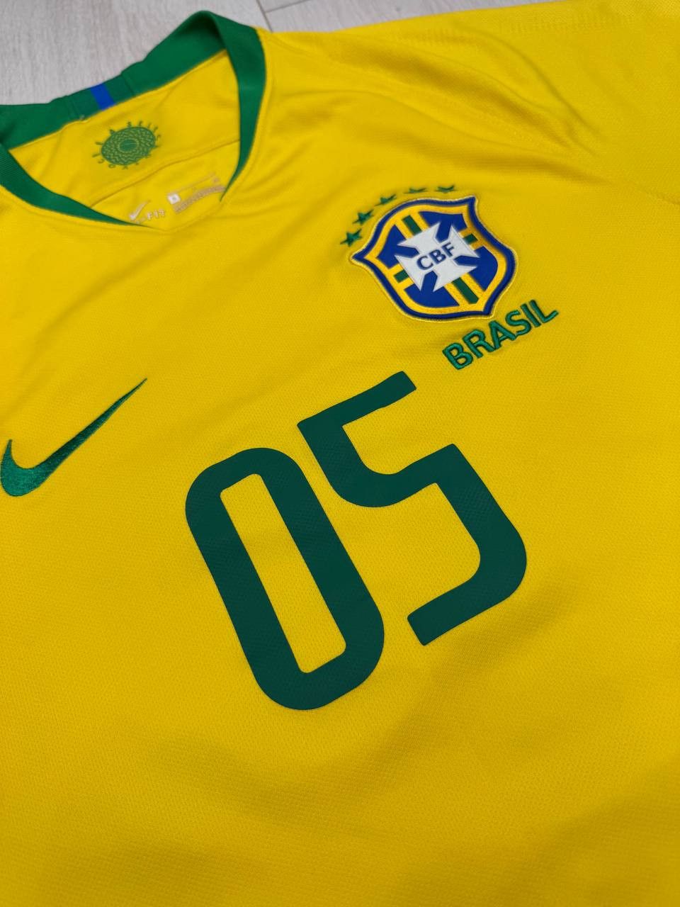 Nike Nike Brazil National Team 2018 Home Soccer Jersey T-shirt Size US S / EU 44-46 / 1 - 4 Thumbnail