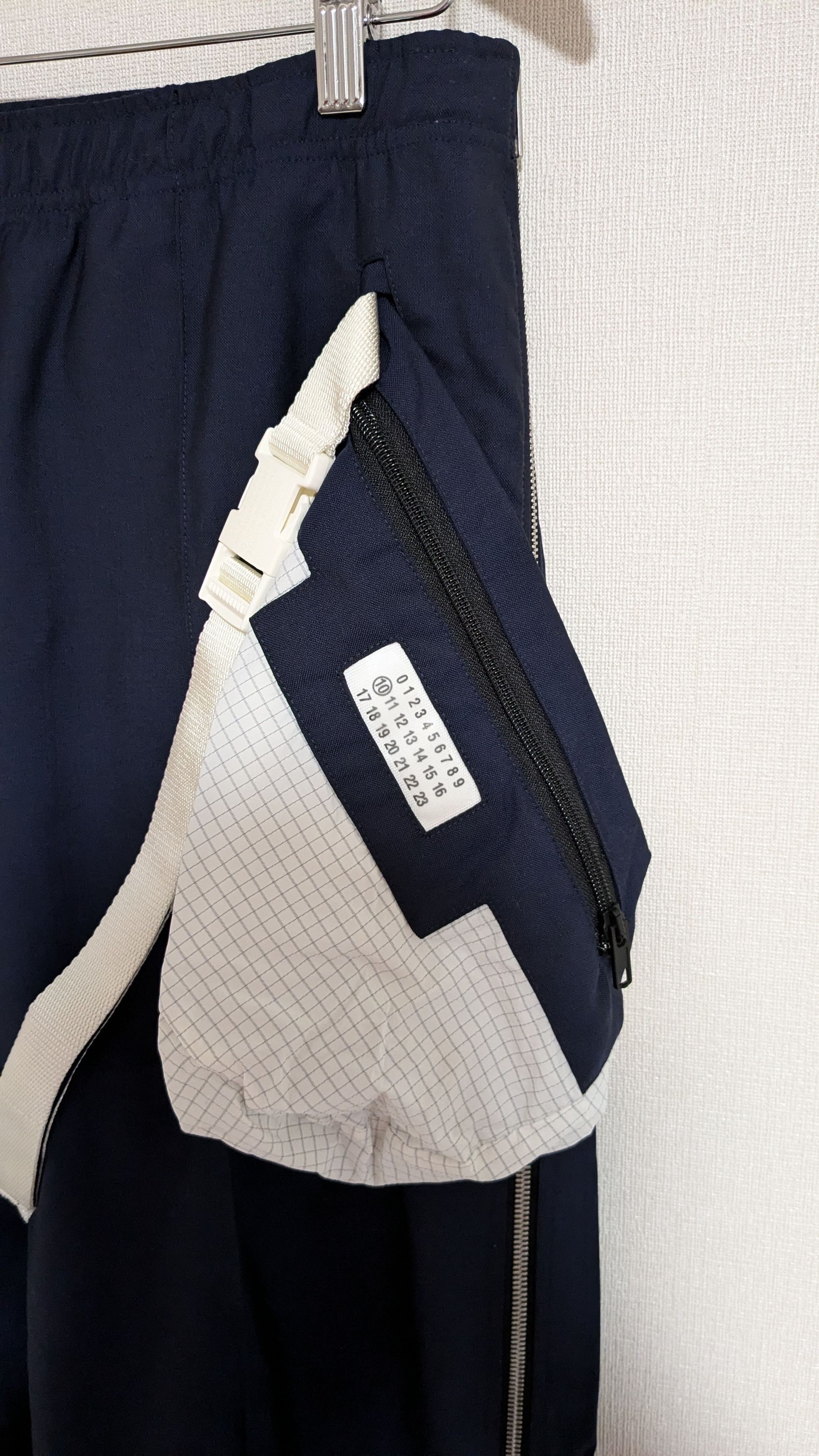 Maison Margiela Maison Margiela side zipper fanny pack pants Size US 32 / EU 48 - 4 Thumbnail