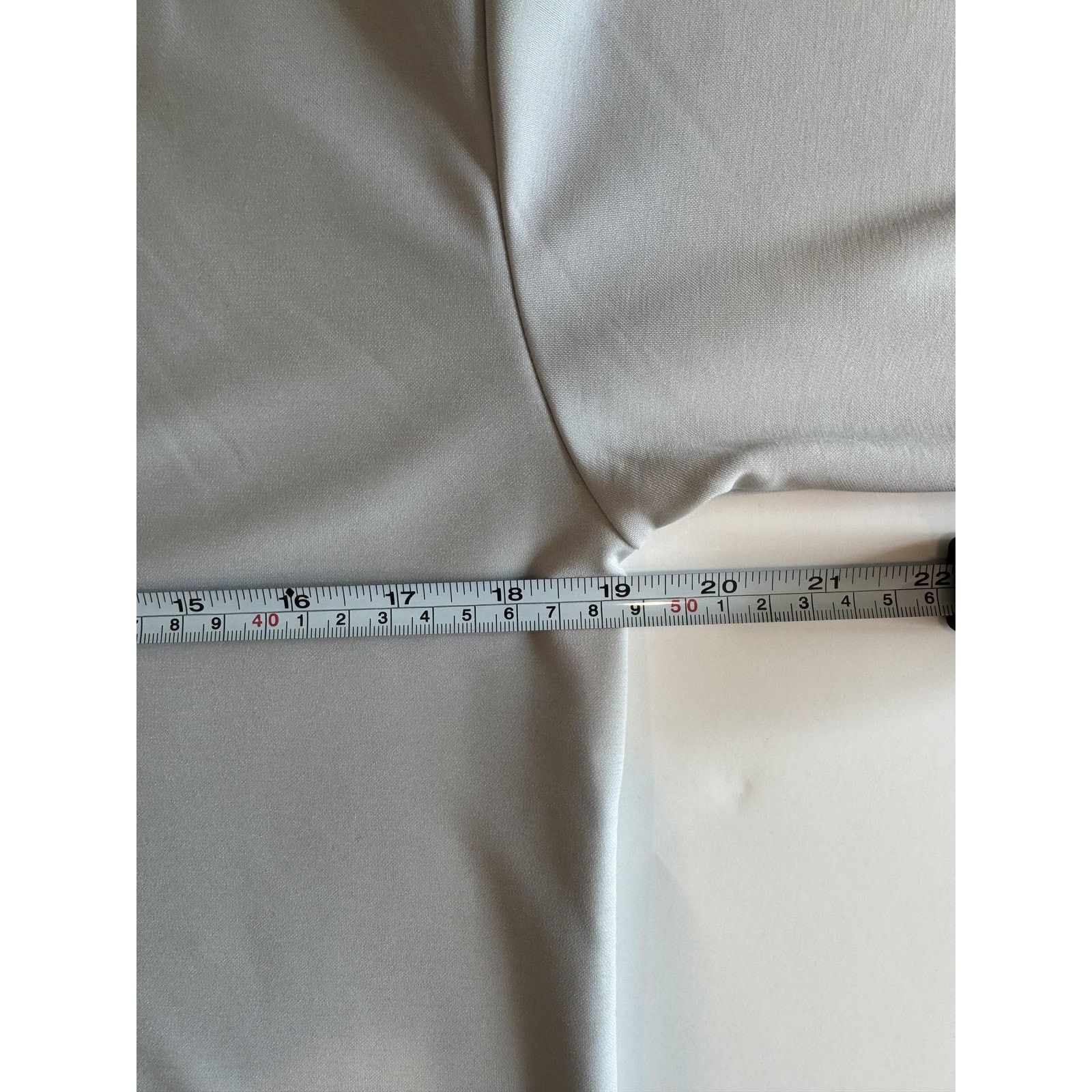 Club Monaco Club Monaco Womens XS Light Gray V Neck Adjustable Top Size XS / US 0-2 / IT 36-38 - 6 Thumbnail