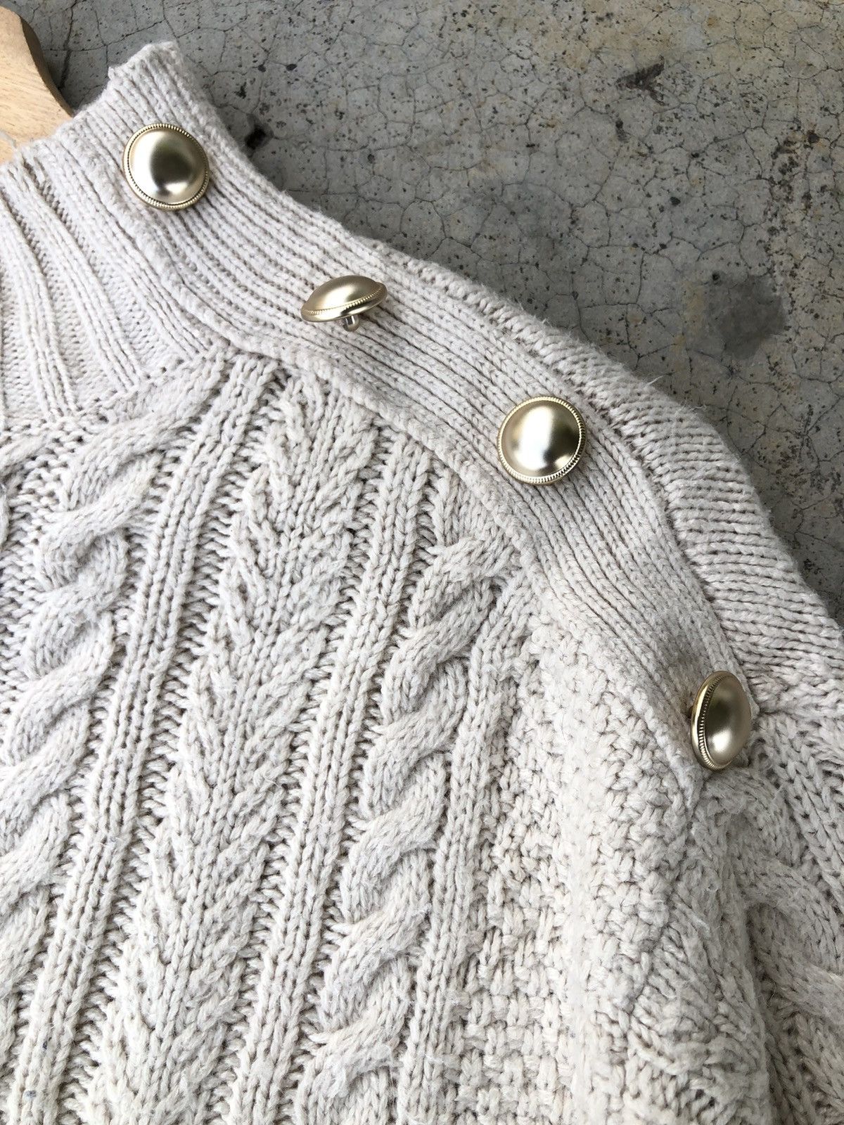 Aran Isles Knitwear × Homespun Knitwear × Japanese Brand Vintage Cable Knit Button Jumper Sweater Size US L / EU 52-54 / 3 - 6 Thumbnail