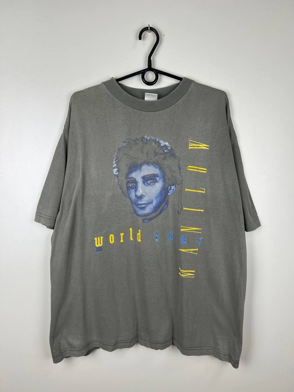 Vintage Manilow World Tour 90s vintage t-shirts size XL Size US XL / EU 56 / 4 - 1 Thumbnail