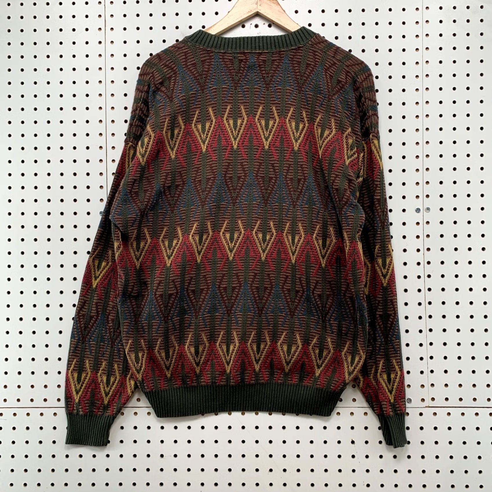 Vintage VINTAGE Crossings Sweater Mens L Brown 90s Geometric Diamond V Neck Cotton Size US L / EU 52-54 / 3 - 2 Thumbnail