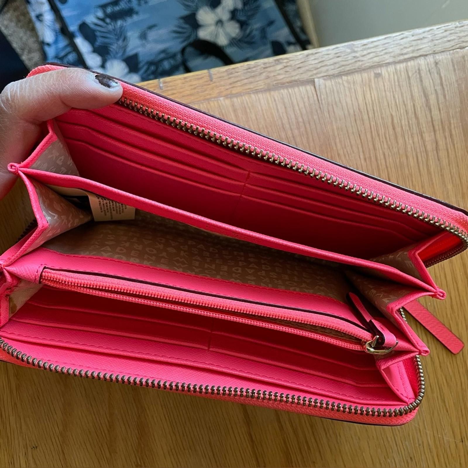 Designer Kate Spade Pineapple Neda Long Wallet Geranium Pink EUC Size ONE SIZE - 10 Thumbnail