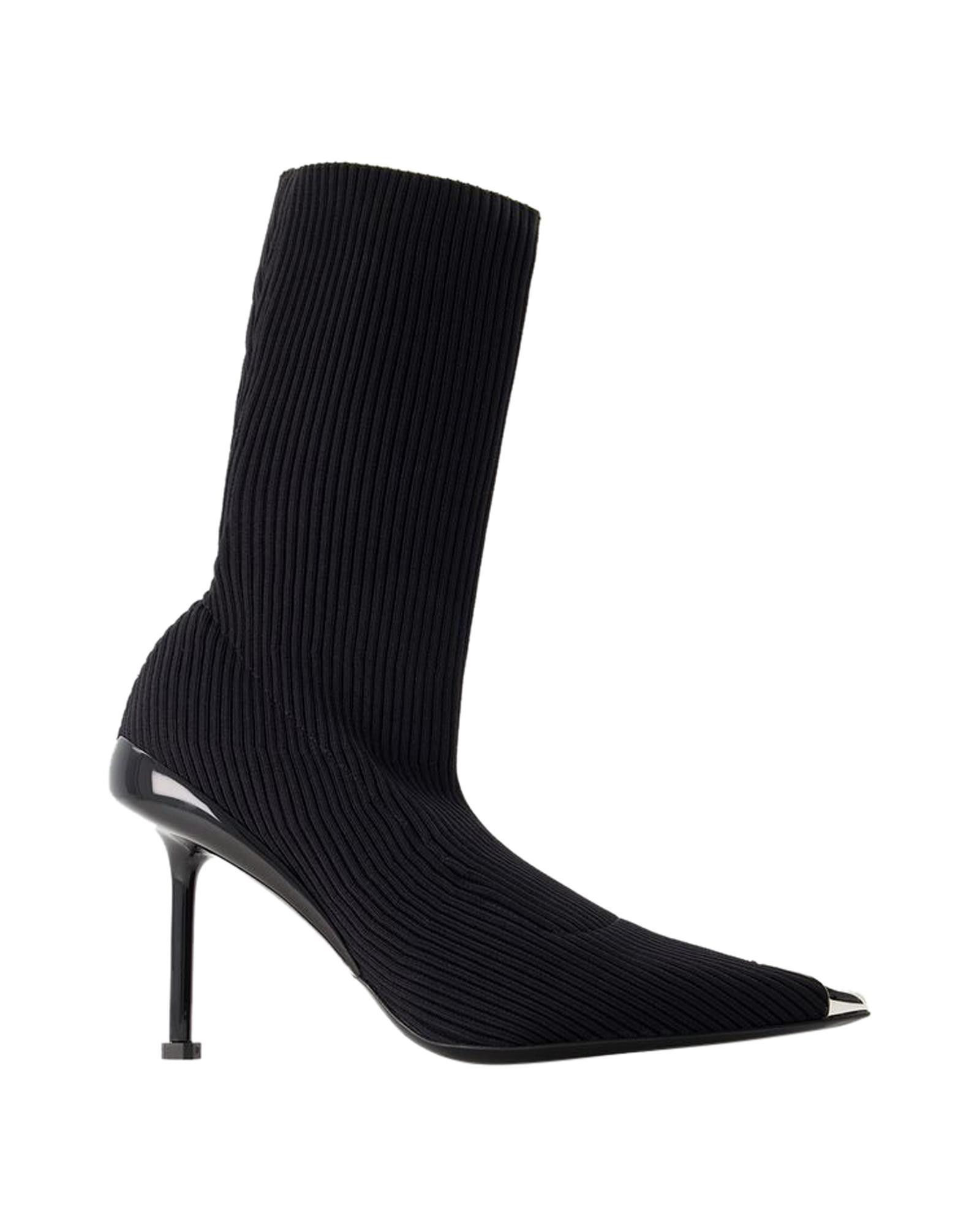 image of Alexander Mcqueen Smooth Leather Slip-On Ankle Boots With Pointed Toe in Black, Women's (Size 8)