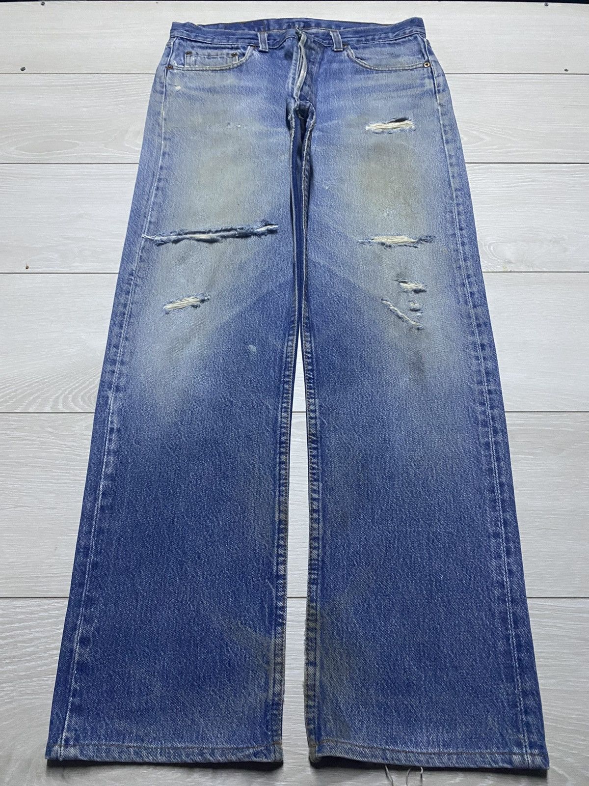 Levi's Vintage Levis 501 90s ButtonFly 522 Distressed Jeans Size US 32 / EU 48 - 1 Thumbnail