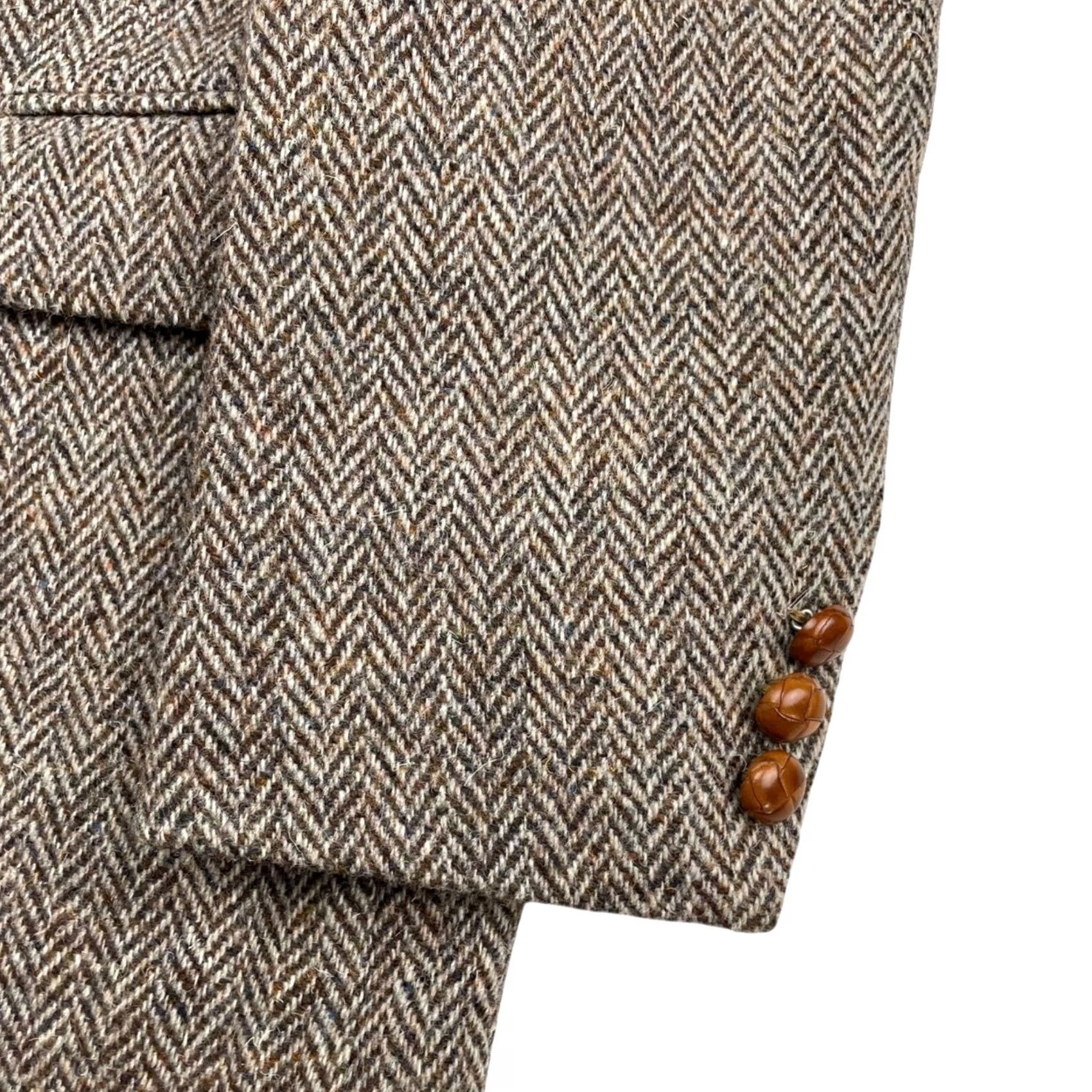 Harris Tweed VINTAGE Harris Tweed Blazer Men Brown Herringbone 40R Wool Leather Buttons Two-Button US Made Size 40R - 4 Thumbnail