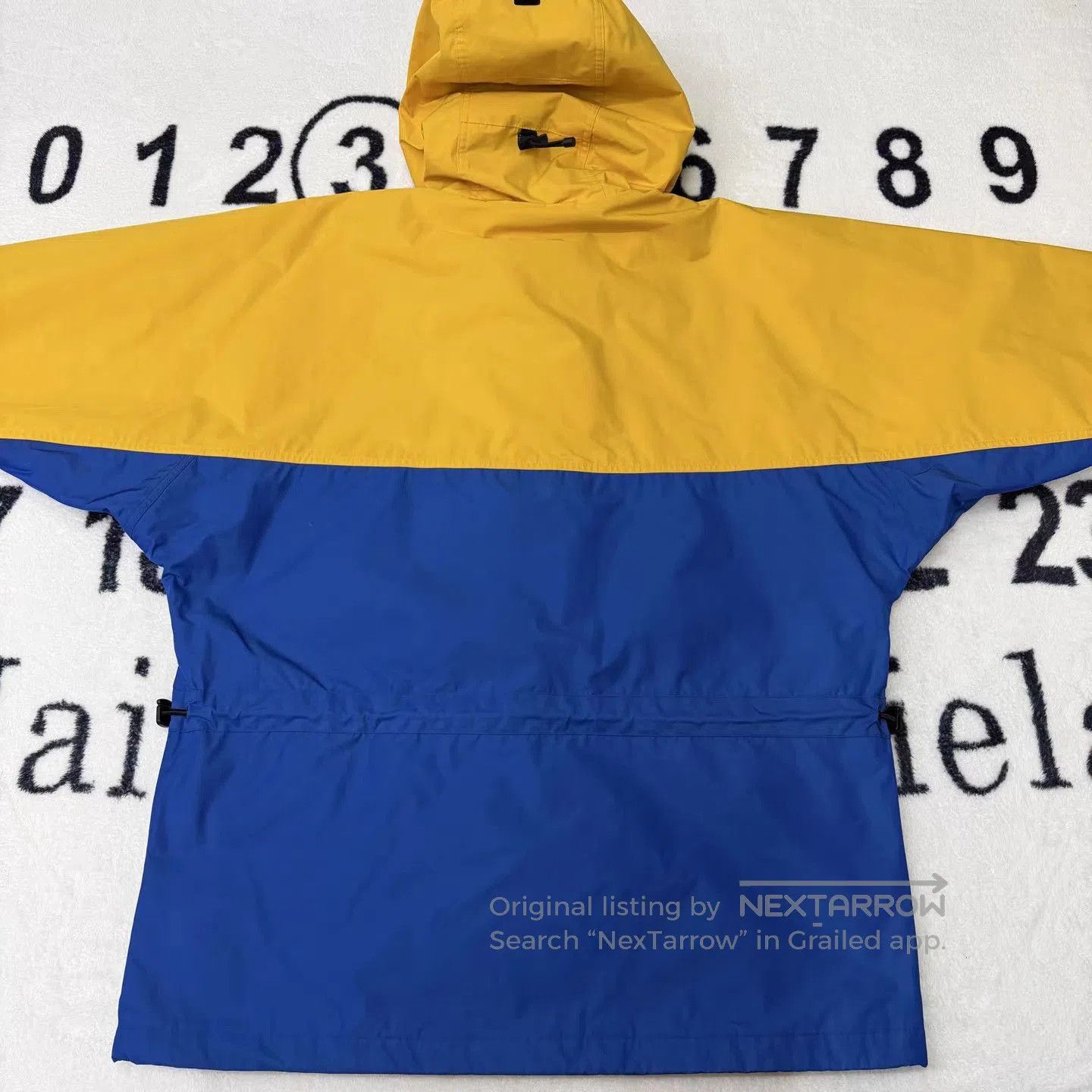 Burberry Blue & Yellow Hooded Jacket with Front Pockets. Size US M / EU 48-50 / 2 - 3 Thumbnail