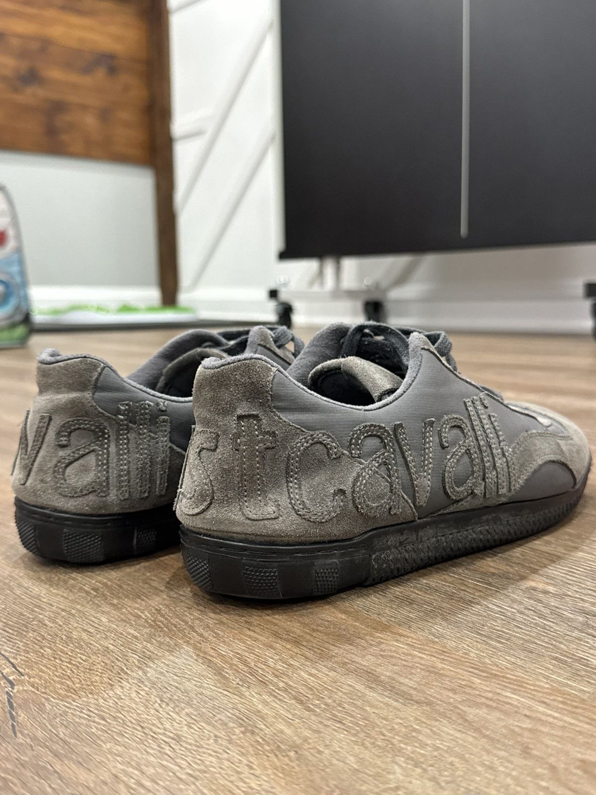 Just Cavalli Just Cavali Vintage low cut leather trainers Size US 10 / EU 43 - 10 Thumbnail