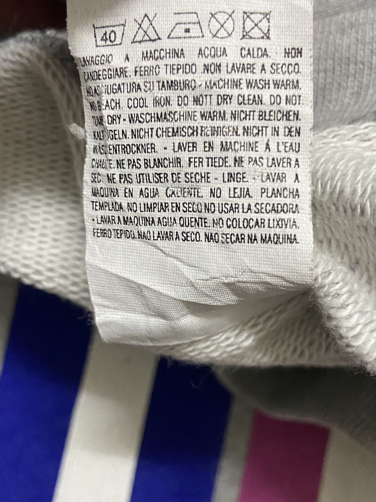 United Colors Of Benetton United Colors of Benetton Crewneck Sweatshirt Size US S / EU 44-46 / 1 - 6 Thumbnail
