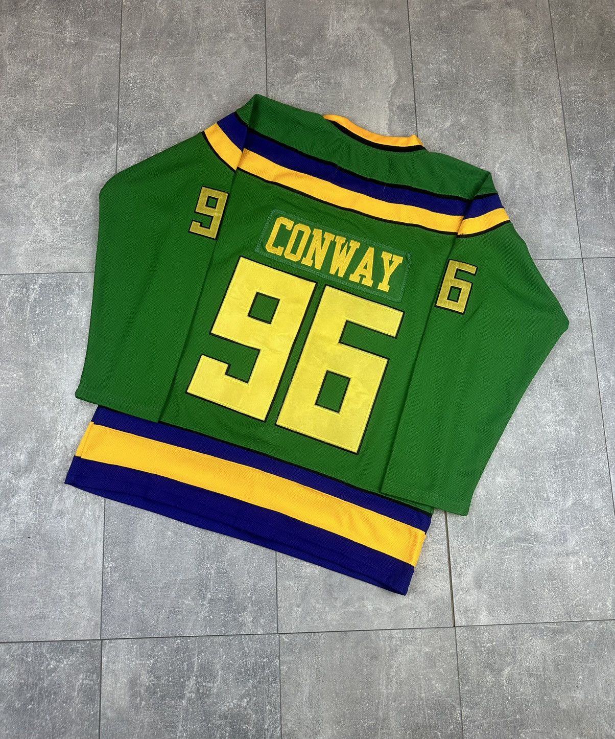 Ccm The Might Ducks Movie Conway 96 NFL Jersey Hockey 90s Size US M / EU 48-50 / 2 - 3 Thumbnail