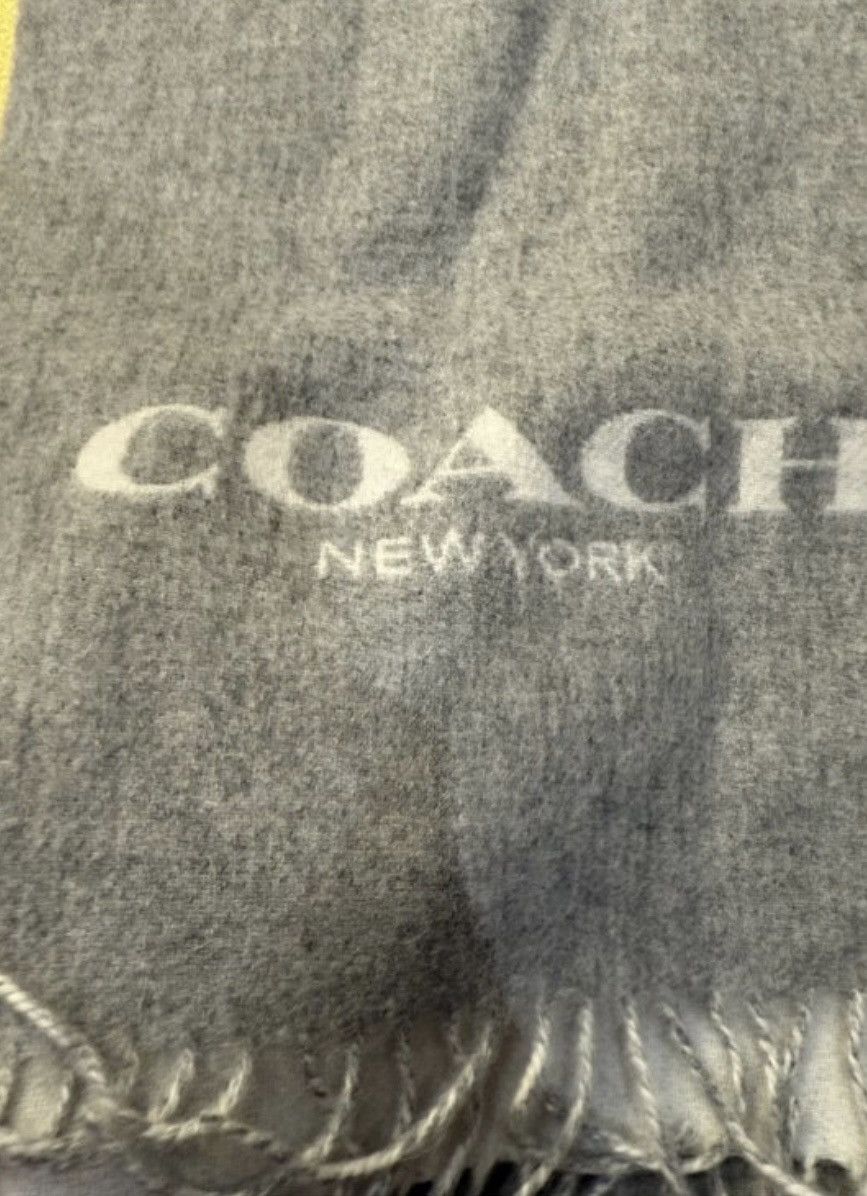 Coach Coach winter scarf Size ONE SIZE - 4 Thumbnail