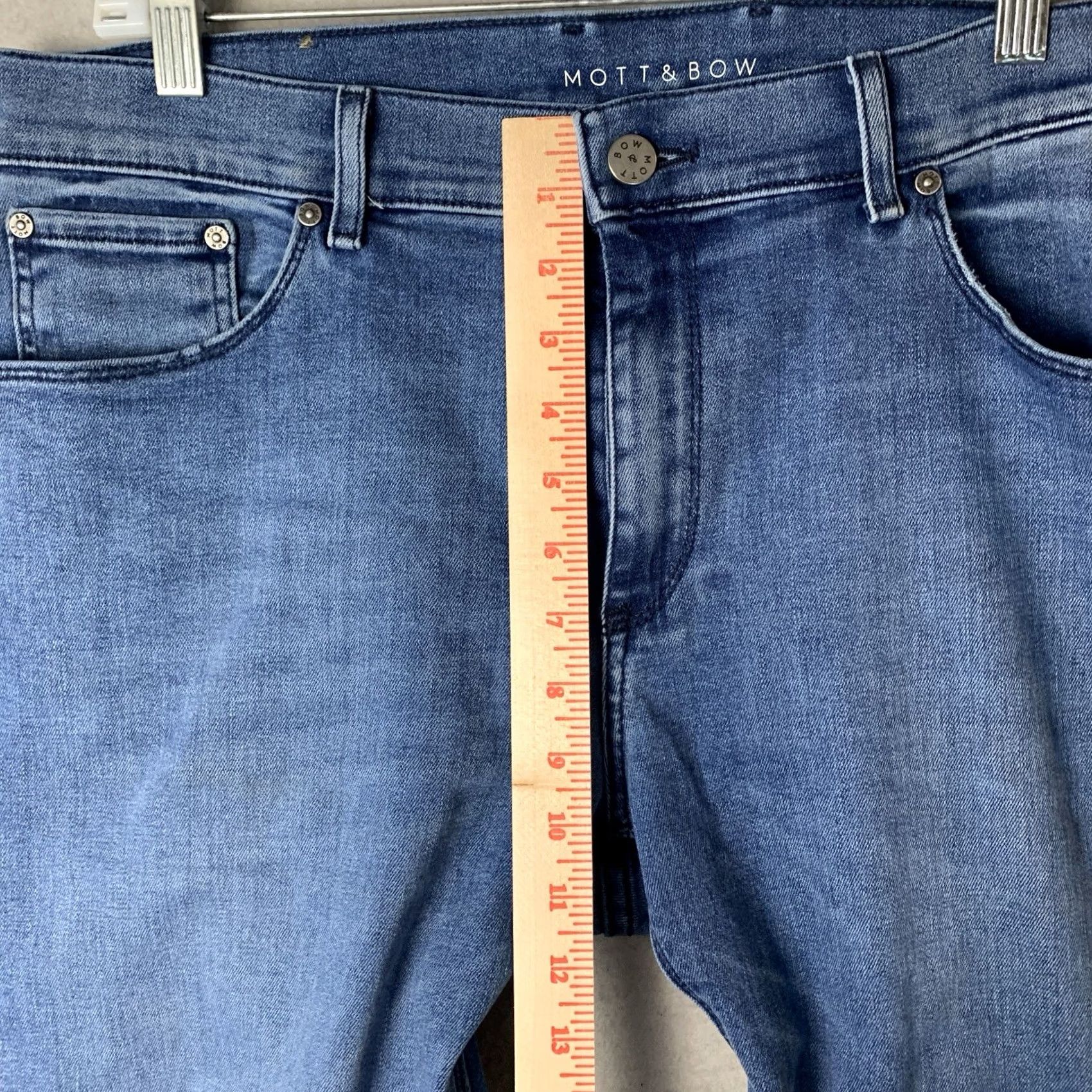 Mott & Bow Mott & Bow Jeans Mens 35x30 Blue Straight Stretch Denim Preppy Casual Regular Rise 5-Pocket Logo Button Zipper Size US 35 - 7 Thumbnail
