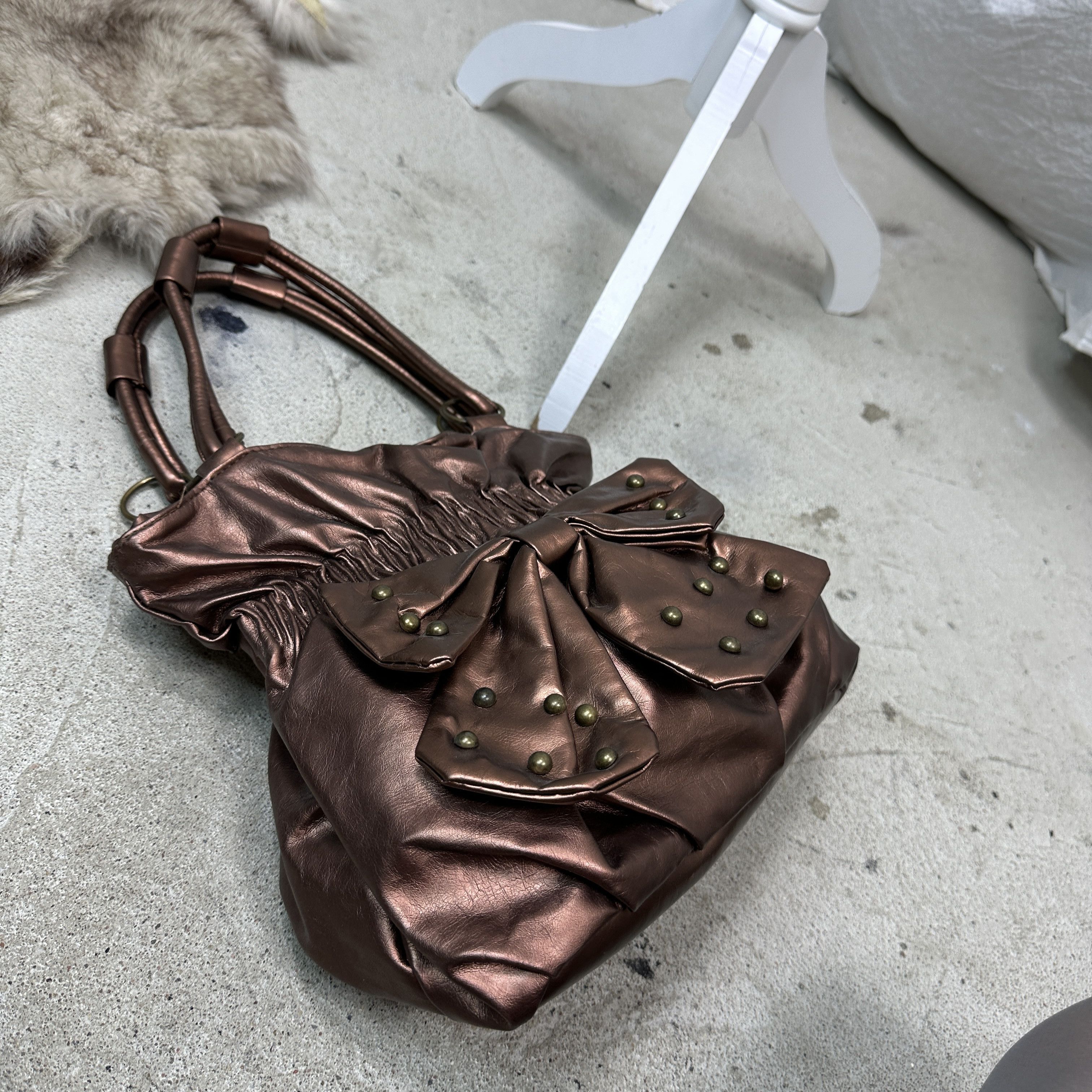 Vintage Vintage Faux Leather Metallic Coopder Bow Bag Y2K Size ONE SIZE - 5 Thumbnail