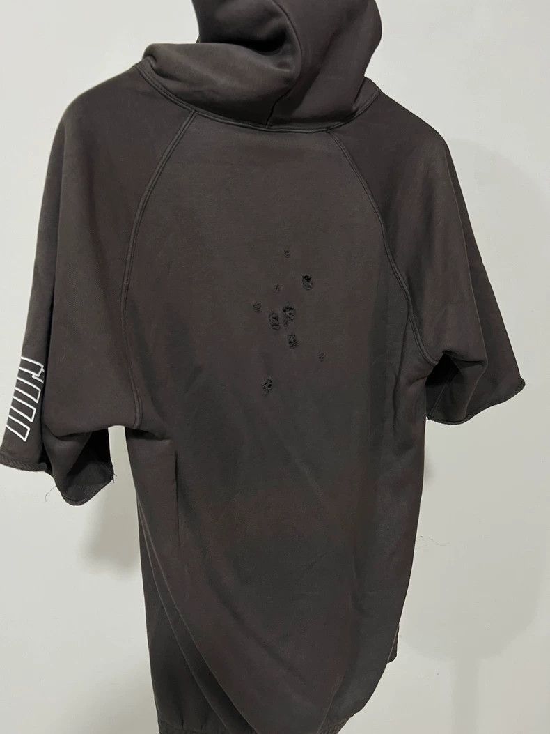 Number (N)ine Number (N)ine01aw bullet hole short-sleeved hoodie 2503-Nex Size US L / EU 52-54 / 3 - 6 Thumbnail