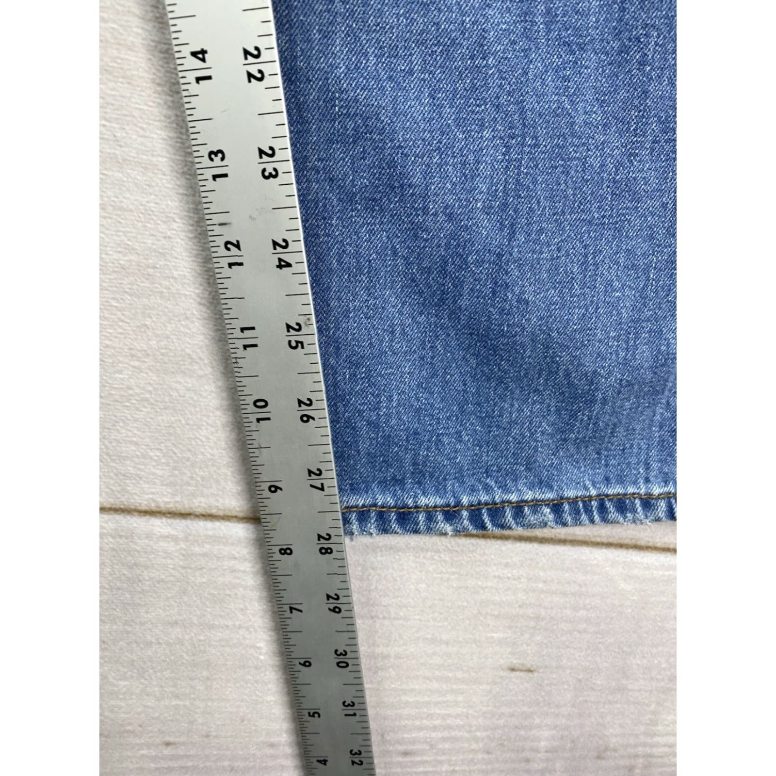 Old Navy Old Navy Jeans Men 36 x 30 Slim Tapered Leg Distressed Blue Med Wash Denim Jeans Mens 36x30 Slim Distressed Blue Denim Old Navy Jeans Size US 35 - 6 Thumbnail