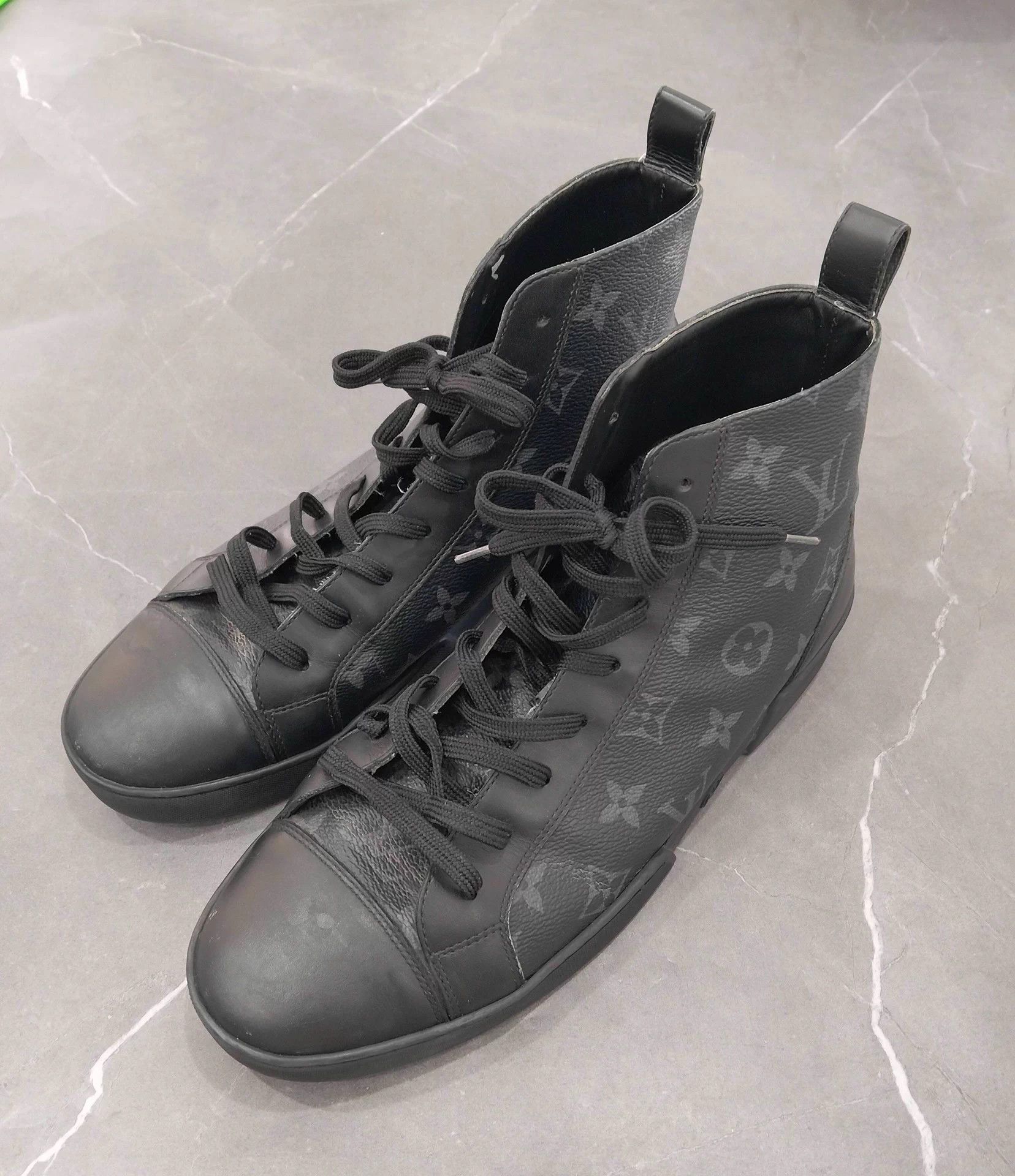 Louis Vuitton LV high-top monogram sneaker EUR 39.5 Size US 8.5 / IT 38.5 - 1 Thumbnail