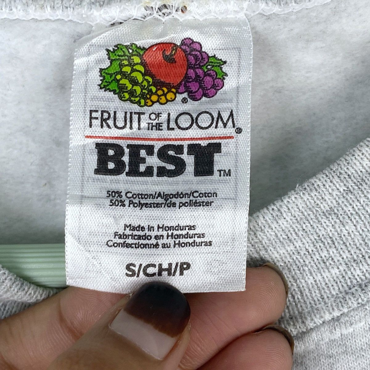 Fruit Of The Loom Maui Embroidered Logo Sweatshirt Crewneck Pullover Jumper Size US S / EU 44-46 / 1 - 5 Thumbnail
