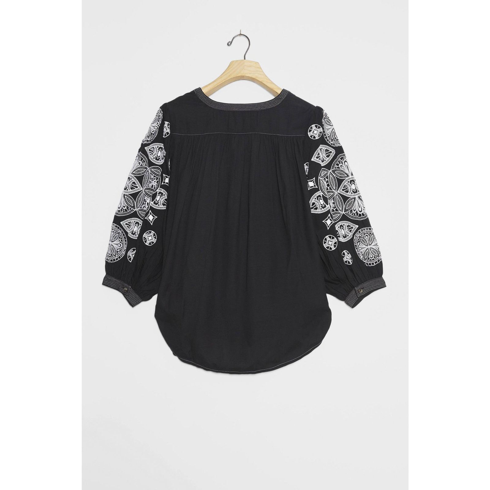 Anthropologie New Anthropologie Remy Embroidered Blouse $148 SMALL Retro Size S / US 4 / IT 40 - 3 Thumbnail