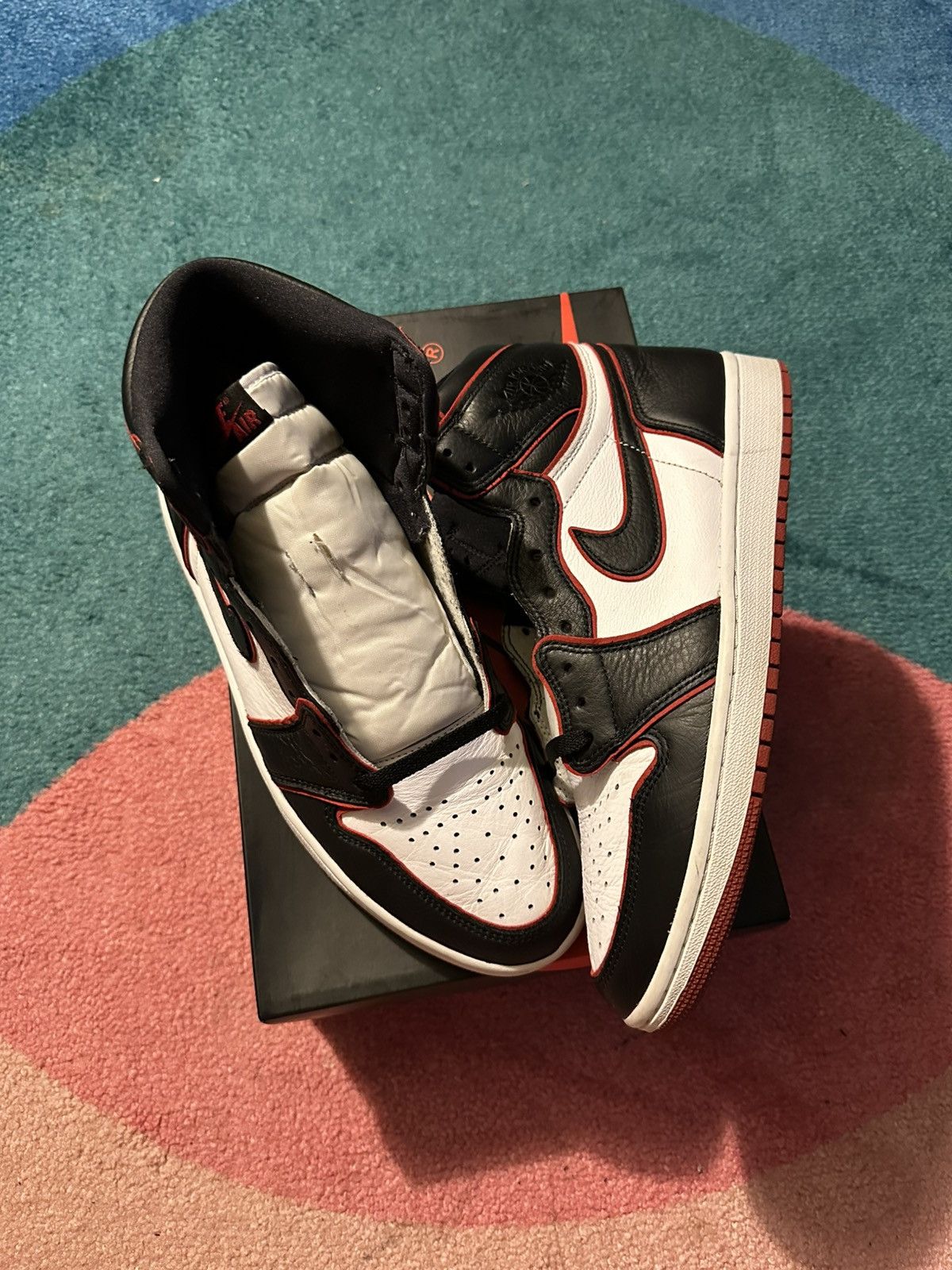 Jordan Brand Air Jordan 1 Retro High Bloodline Size US 11.5 / EU 44-45 - 14 Thumbnail