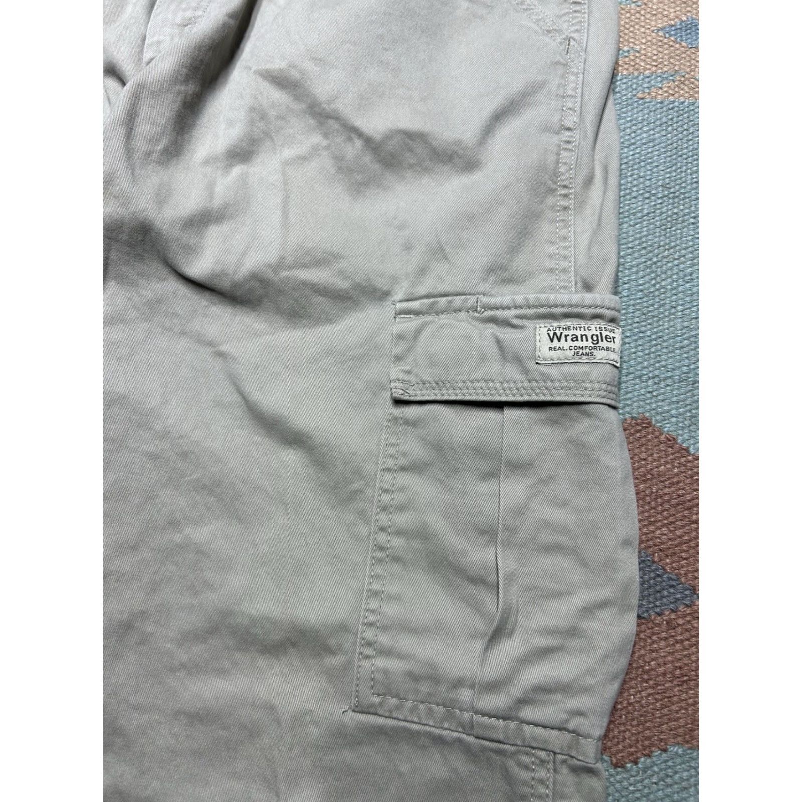 Wrangler VINTAGE Wrangler Cargo Pants Wide-Leg Beig e Hiking 35x29 Mens Pants Size US 35 - 2 Thumbnail
