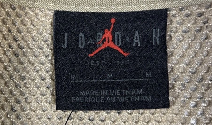 Jordan Brand Air Jordan Flight Men's Gilet Full Zip Utility Vest HF9327 Size US M / EU 48-50 / 2 - 3 Thumbnail