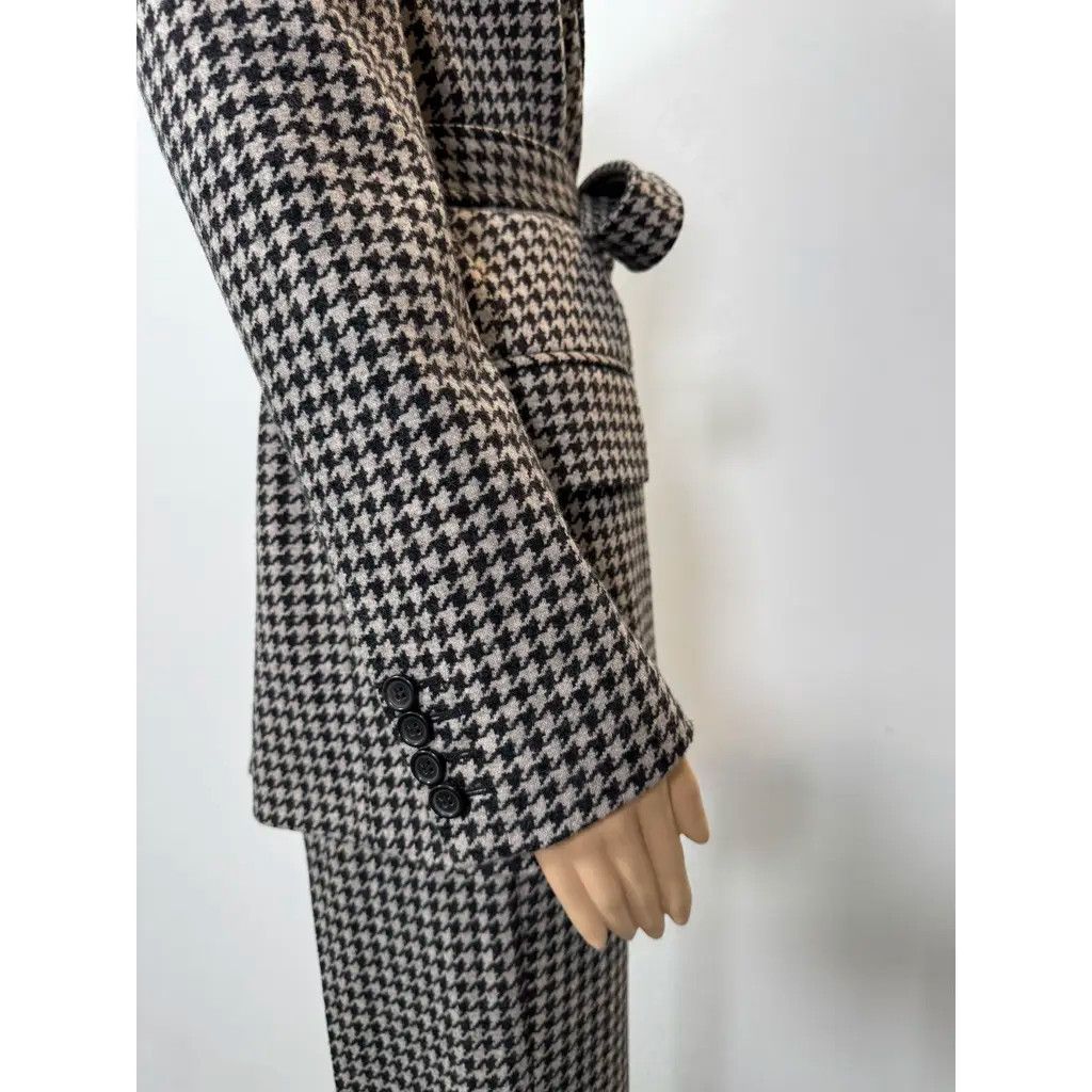 Max Mara Suit, Max Mara Size 36" / US 14 / IT 50 - 10 Thumbnail