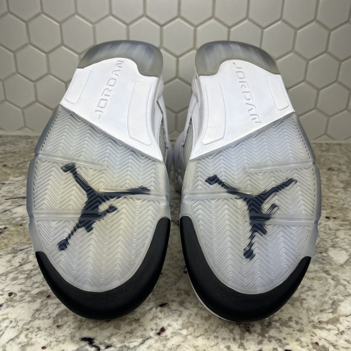 Jordan Brand Size 11 - Air Jordan 5 Retro 2015 White Metallic CLEAN W/Box Size US 11 / EU 44 - 10 Thumbnail