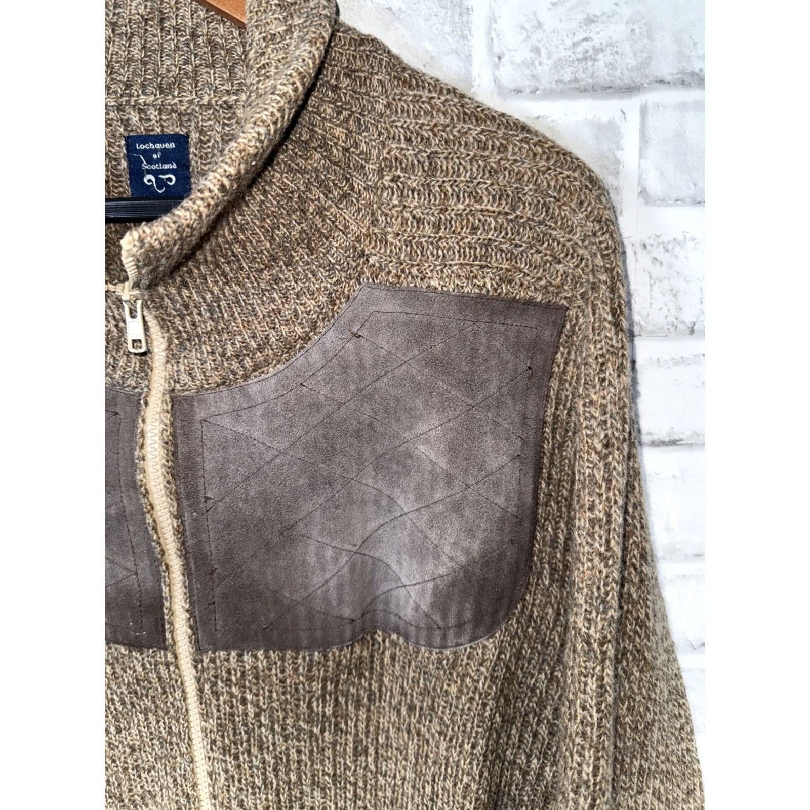 Vintage Lochaven Of Scotland Cardigan Sweater Brown 100% Wool Zip Up Suede Detail Men M Size US M / EU 48-50 / 2 - 3 Thumbnail