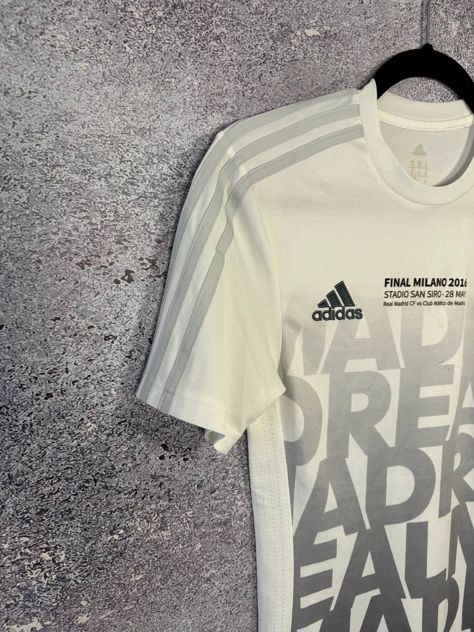 Adidas Vintage Real Madrid Training 2016 Adidas Jersey XS Size Size US XS / EU 42 / 0 - 4 Thumbnail