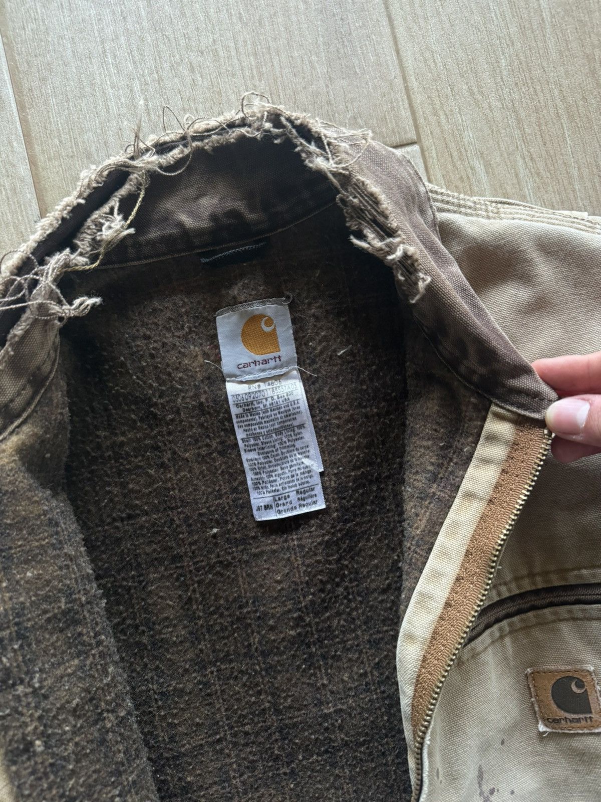 Carhartt 06s Destroyed Carhartt J97 BRN Detroit Jacket Size US L / EU 52-54 / 3 - 5 Thumbnail