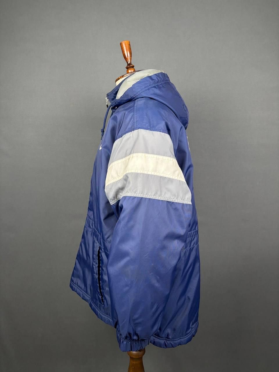 Nike Nike Jacket Size L Blue Big Swoosh Vintage Size US L / EU 52-54 / 3 - 4 Thumbnail