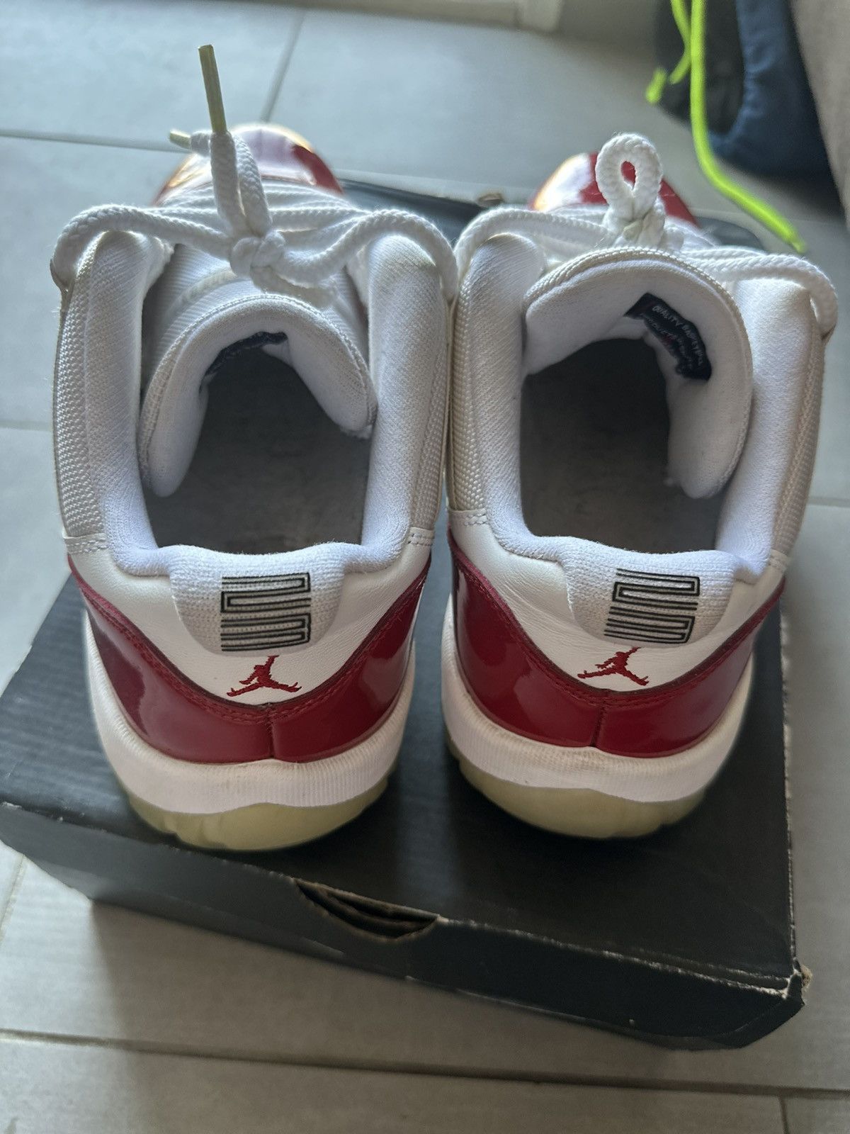 Jordan Brand × Nike Air Jordan 11 Low Cherries Size 10 Men’s Size US 10 / EU 43 - 6 Thumbnail