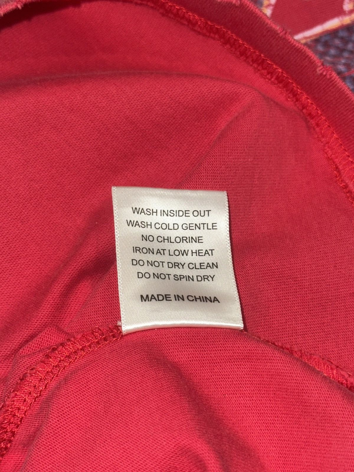 Vale Vale "Sports Division" Red T-Shirt size M Size US M / EU 48-50 / 2 - 3 Thumbnail