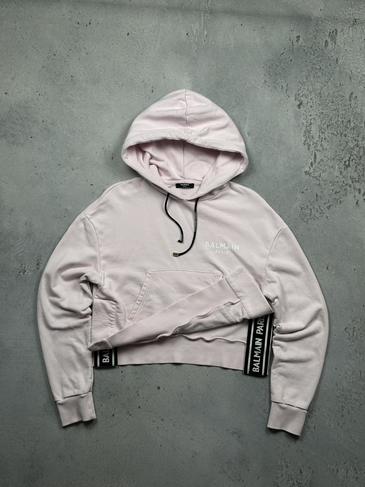 Balmain Balmain Paris Flocked Cropped Hoodie Lux With Logo Tape Trim Size S / US 4 / IT 40 - 1 Thumbnail