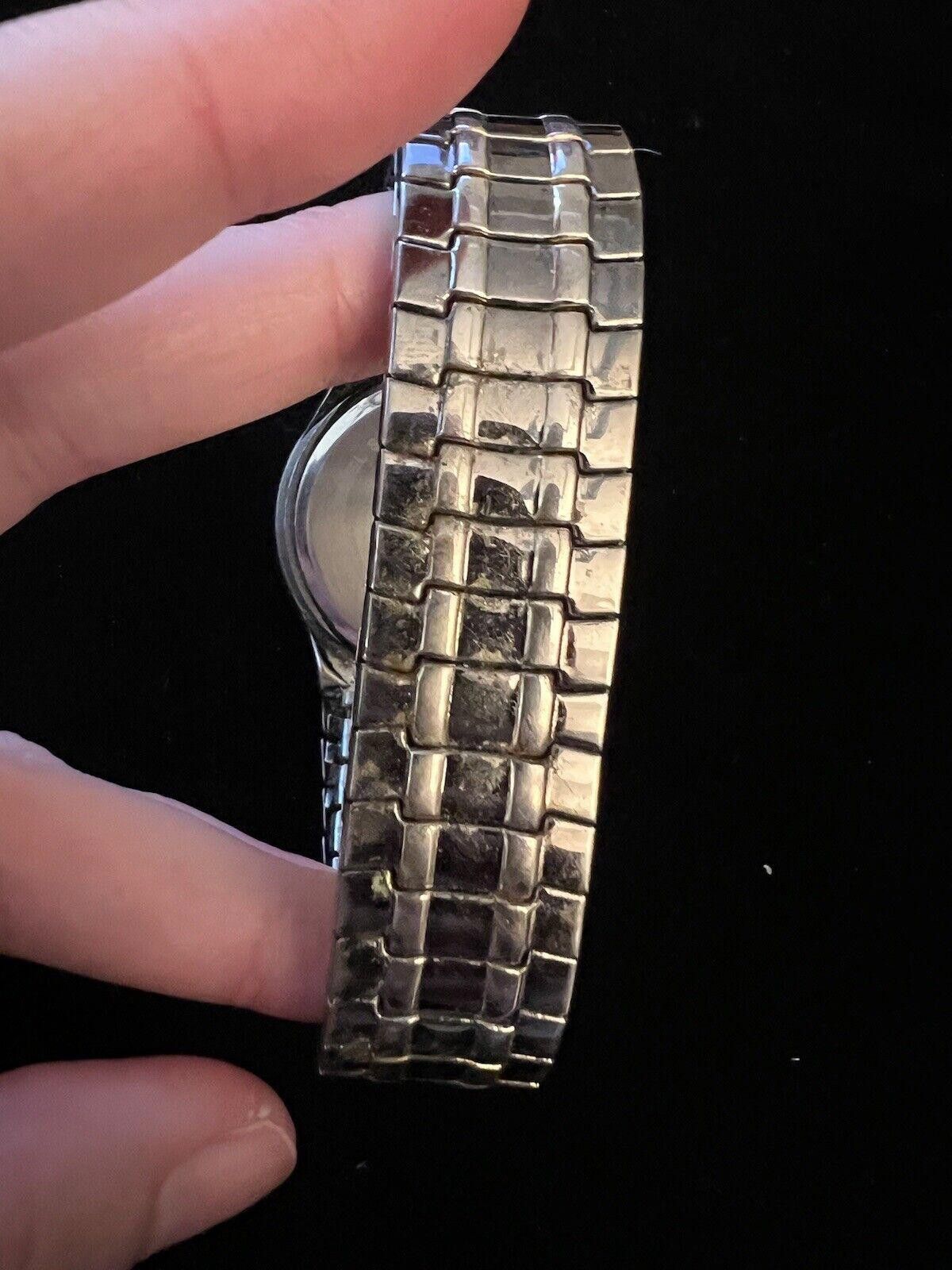 Designer Unisex Watch Black And Gold Metallic Watch Size ONE SIZE - 3 Thumbnail