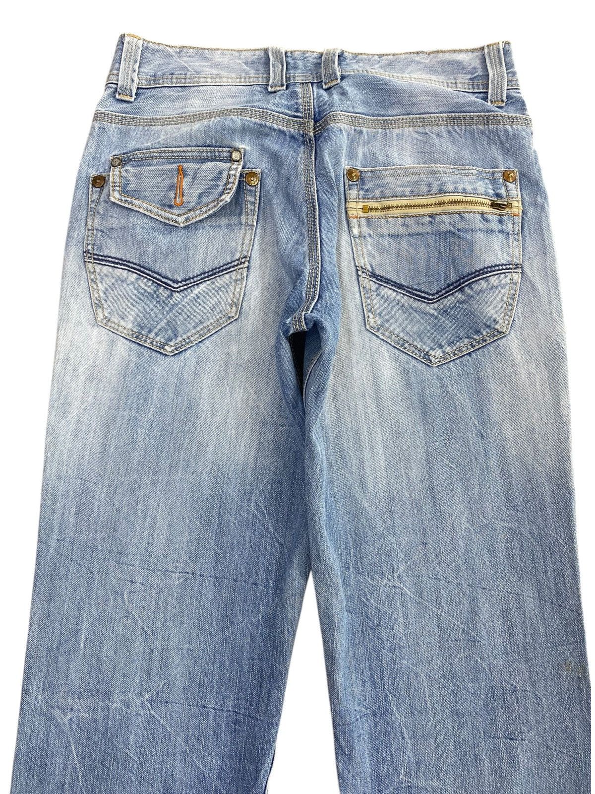 Japanese Brand Japanese Brand Thunder Wash Style Flare Jeans Size US 29 - 4 Thumbnail