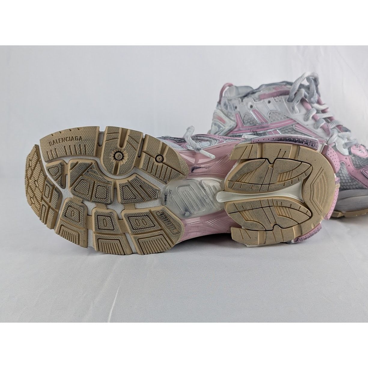 Balenciaga o1rshd1 Runner Sneakers in Multicolor Size US 9 / EU 42 - 12 Thumbnail