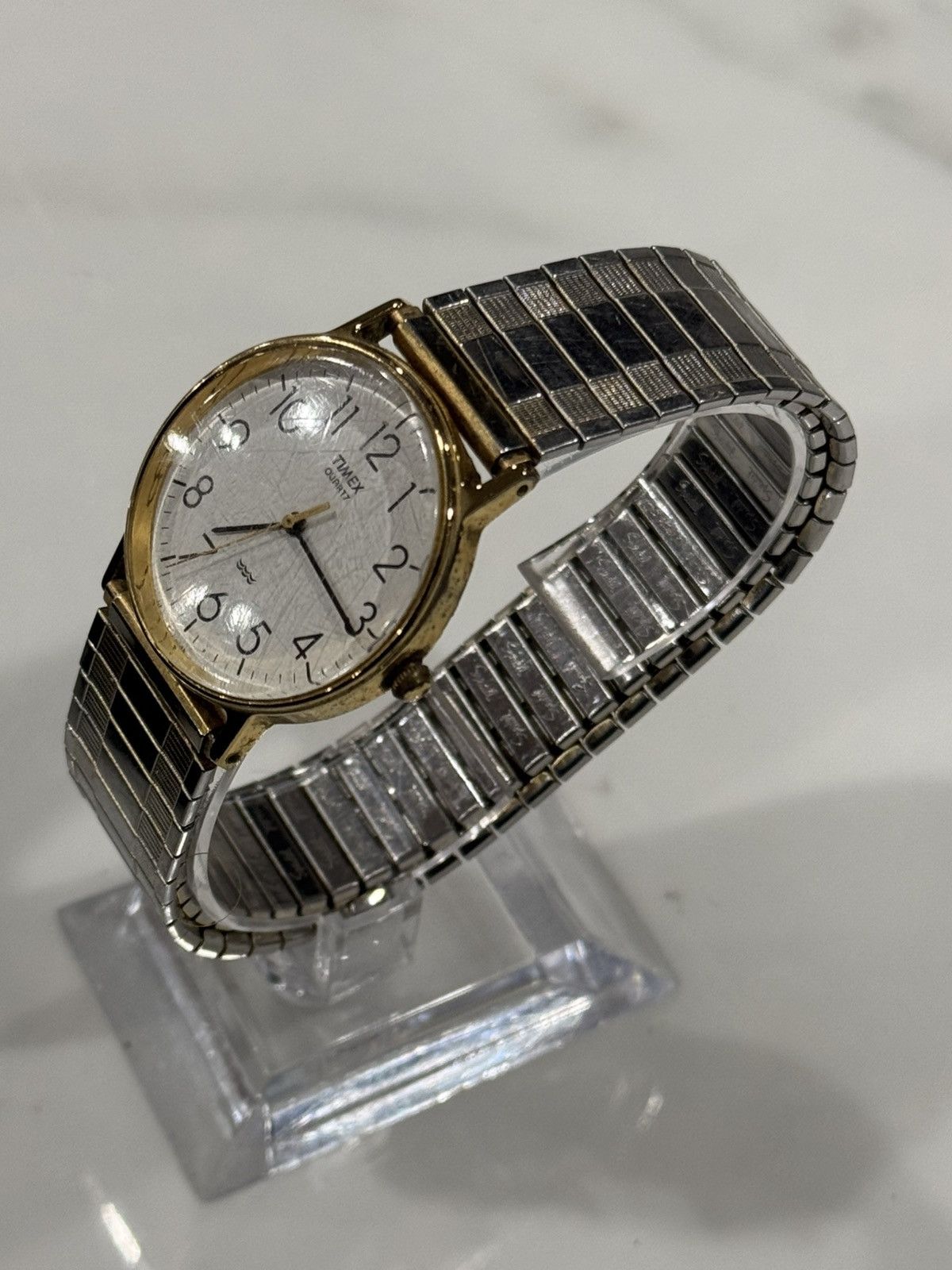 Timex Vintage Timex LA Cell Quartz Analog Men's Watch Size 36 - 4 Thumbnail