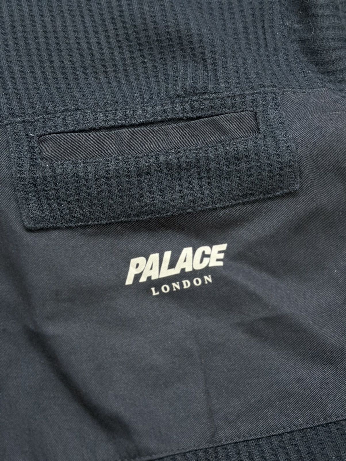 Palace Rare And Beautiful Palace Waffle On Polo Shirt Size US L / EU 52-54 / 3 - 14 Thumbnail